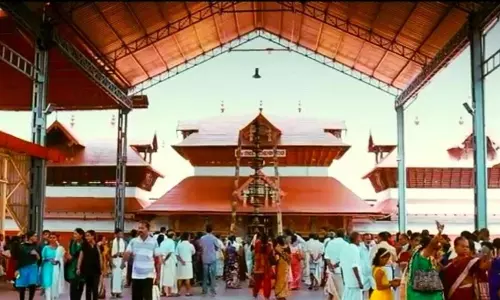 सुप्रीम कोर्ट ने गुरुवयूर मंदिर को वृश्चिकम एकादशी पर उदयस्थामन पूजा आयोजित करने का निर्देश दिया