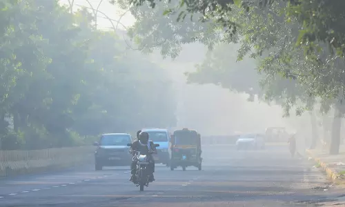 Delhi-NCR में ठंड बढ़ी, प्रदूषण स्तर में और इजाफे की आशंका