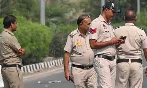 Delhi: जहांगीरपुरी में 15 साल के लड़के पर हमला, चार गिरफ्तार