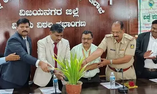 योग, ध्यान मानसिक स्वास्थ्य के लिए दवा हैं: Judge N. Subramanian योग, ध्यान मानसिक स्वास्थ्य के लिए दवा हैं: Judge N. Subramanian