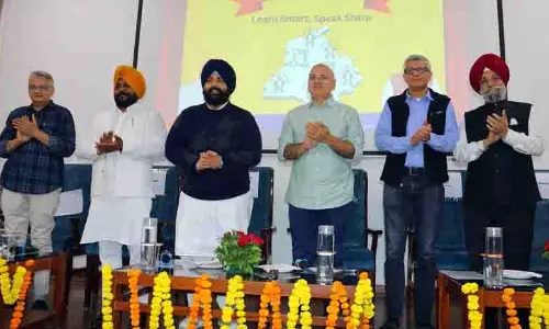 Punjab में सरकारी स्कूलों के छात्रों के अंग्रेजी बोलने के कौशल को निखारने की सरकार की योजना