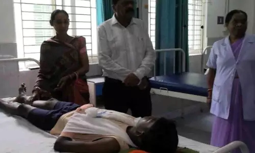 बेटे के इलाज के लिए पैसे न होने पर ओडिशा महिला ने राशन कार्ड गिरवी रखा