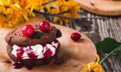 Halloween 2025: डरावने और स्वादिष्ट डेज़र्ट्स के लिए किचन टिप्स