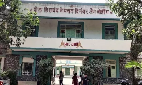 आयुक्त ने ट्रस्टियों को बिक्री समझौते और पावर ऑफ Attorney को जल्द से जल्द रद्द करने का आदेश दिया आयुक्त ने ट्रस्टियों को बिक्री समझौते और पावर ऑफ Attorney को जल्द से जल्द रद्द करने का आदेश दिया