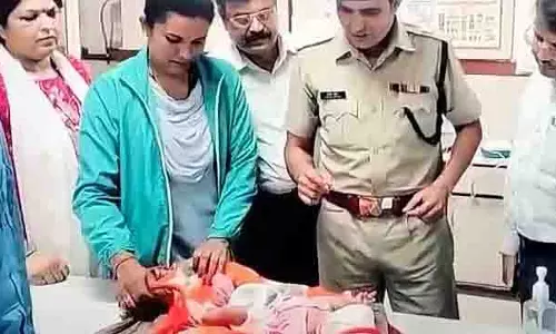 MP: शिवपुरी अस्पताल से बच्चा चुराने के आरोप में महिला गिरफ्तार MP: शिवपुरी अस्पताल से बच्चा चुराने के आरोप में महिला गिरफ्तार