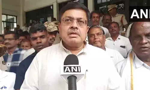 मोंथा चक्रवात से भारी नुकसान, पर समय पर सतर्कता से बची जानें मोंथा चक्रवात से भारी नुकसान, पर समय पर सतर्कता से बची जानें