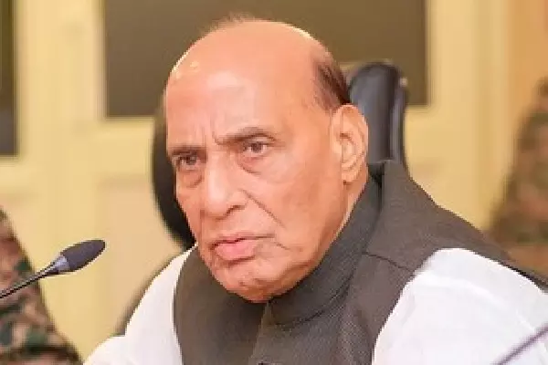 Rajnath Singh ने कुआलालंपुर में अमेरिकी युद्ध सचिव पीट हेगसेथ के साथ वार्ता की Rajnath Singh ने कुआलालंपुर में अमेरिकी युद्ध सचिव पीट हेगसेथ के साथ वार्ता की