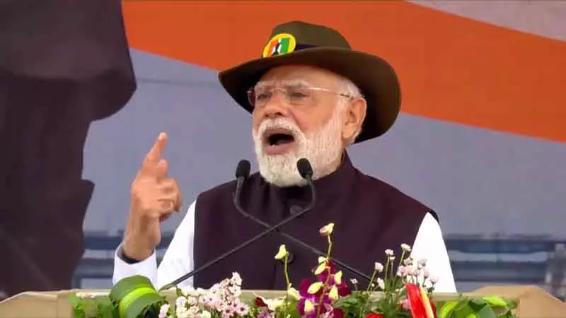 Modi: सरदार पटेल पूरे Kashmir को भारत में मिलाना चाहते थे, नेहरू ने रोका Modi: सरदार पटेल पूरे Kashmir को भारत में मिलाना चाहते थे, नेहरू ने रोका