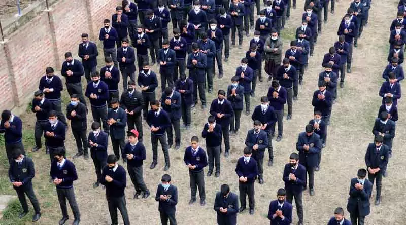 कश्मीर के स्कूलों के लिए 1 नवंबर से नए शीतकालीन समय की घोषणा कश्मीर के स्कूलों के लिए 1 नवंबर से नए शीतकालीन समय की घोषणा