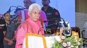 एलजी मनोज सिन्हा ने श्रीनगर में ‘रन फॉर यूनिटी’ को हरी झंडी दिखाई एलजी मनोज सिन्हा ने श्रीनगर में ‘रन फॉर यूनिटी’ को हरी झंडी दिखाई