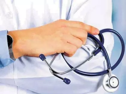 डॉक्टर और स्वास्थ्यकर्मी की अनुचित बातचीत का ऑडियो वायरल, जांच के आदेश डॉक्टर और स्वास्थ्यकर्मी की अनुचित बातचीत का ऑडियो वायरल, जांच के आदेश