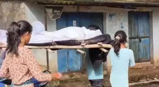 Lanjigarh सामाजिक बहिष्कार से मृतकों को सम्मान नहीं मिल पाता Lanjigarh सामाजिक बहिष्कार से मृतकों को सम्मान नहीं मिल पाता