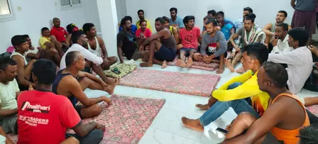 अफ्रीकी देश ट्यूनीशिया में फंसे 48 मजदूर, वीडियो जारी कर लगाई वतन वापसी की गुहार अफ्रीकी देश ट्यूनीशिया में फंसे 48 मजदूर, वीडियो जारी कर लगाई वतन वापसी की गुहार