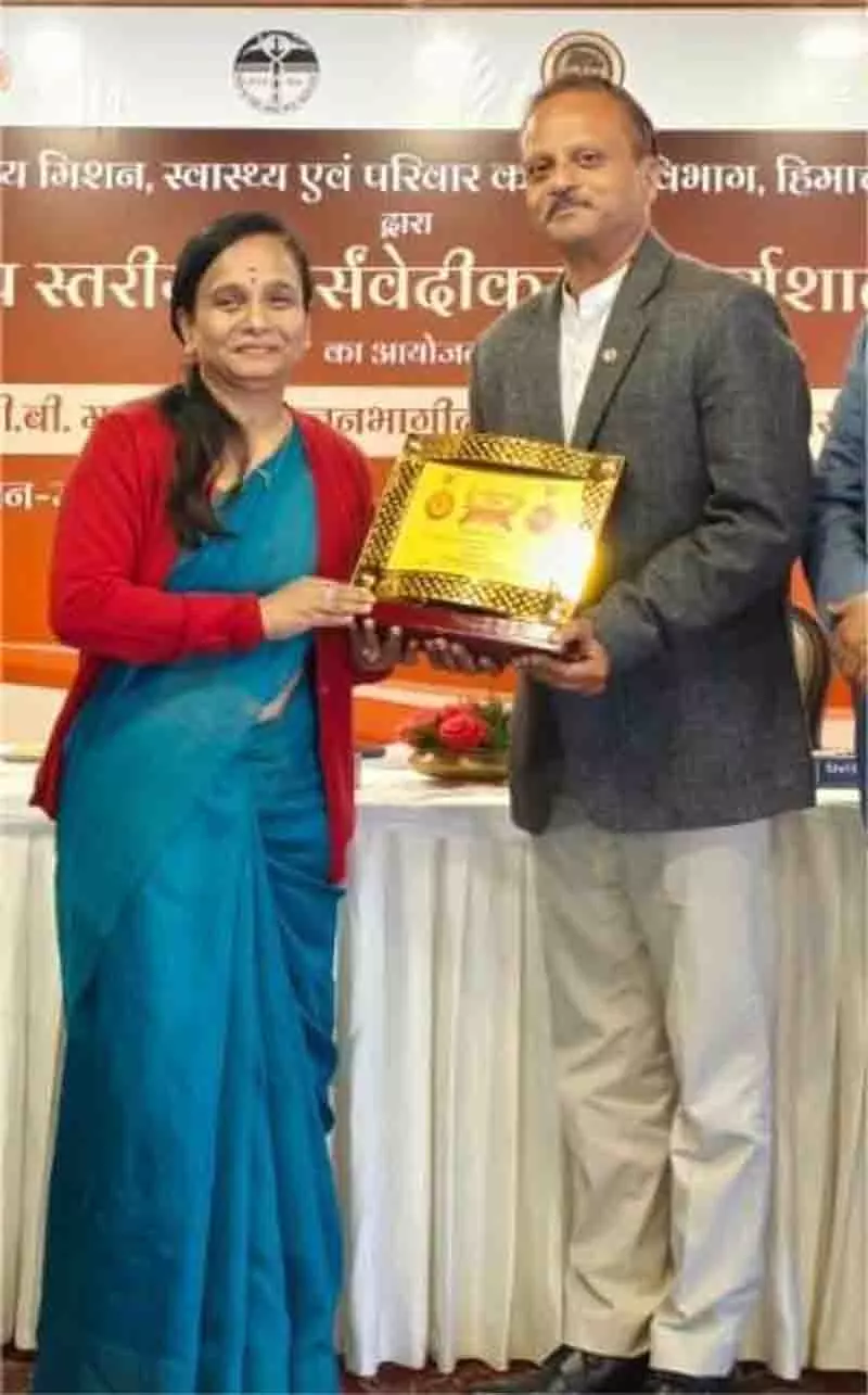 Solan district को टीबी मृत्यु दर में कमी के लिए पुरस्कृत किया गया Solan district को टीबी मृत्यु दर में कमी के लिए पुरस्कृत किया गया
