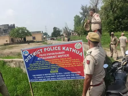 ड्रग तस्कर की 86 लाख रुपए की संपत्ति कुर्क ड्रग तस्कर की 86 लाख रुपए की संपत्ति कुर्क