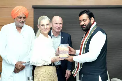 डेनमार्क के प्रतिनिधिमंडल ने Haryana के मुख्यमंत्री से मुलाकात की डेनमार्क के प्रतिनिधिमंडल ने Haryana के मुख्यमंत्री से मुलाकात की