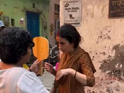 Mirzapur सेट पर वापस आईं रसिका दुग्गल Mirzapur सेट पर वापस आईं रसिका दुग्गल