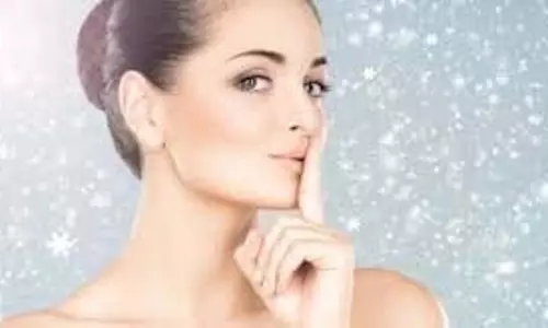 Winter Skin Care Routine: सर्दियों में त्वचा हो जाती है रूखी और बेजान, अपनाएं ये असरदार टिप्स Winter Skin Care Routine: सर्दियों में त्वचा हो जाती है रूखी और बेजान, अपनाएं ये असरदार टिप्स