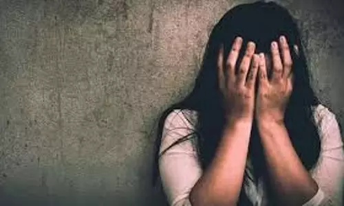 नाबालिग के साथ नशीली दवा देकर दुष्कर्म, केस दर्ज नाबालिग के साथ नशीली दवा देकर दुष्कर्म, केस दर्ज