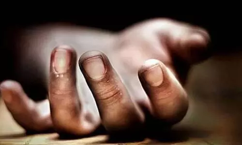 Tamil Nadu : उत्तरी राज्य में एक मजदूर मशीनरी में फंसने के बाद मर गया Tamil Nadu : उत्तरी राज्य में एक मजदूर मशीनरी में फंसने के बाद मर गया