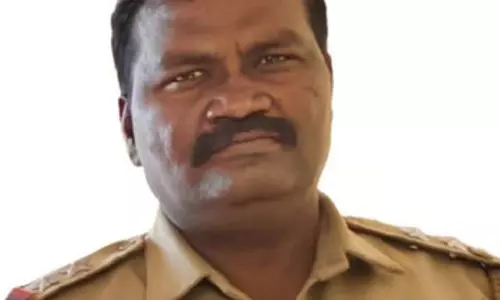 एक्सीडेंट केस में गाड़ी छोड़ने के लिए 10,000 रुपये की रिश्वत लेने के आरोप में स्पेशल SI और डेटा ऑपरेटर गिरफ्तार एक्सीडेंट केस में गाड़ी छोड़ने के लिए 10,000 रुपये की रिश्वत लेने के आरोप में स्पेशल SI और डेटा ऑपरेटर गिरफ्तार