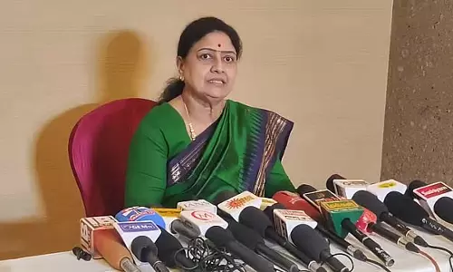 इंतज़ार कीजिए और देखिए क्या होता है; AIADMK 2026 में सत्ता में आएगी - Sasikala इंतज़ार कीजिए और देखिए क्या होता है; AIADMK 2026 में सत्ता में आएगी - Sasikala