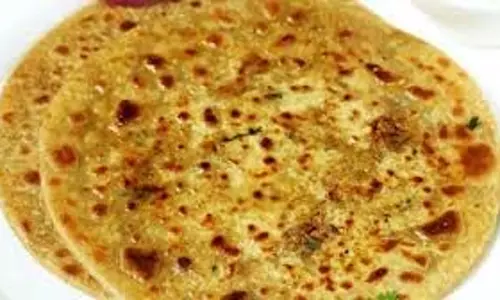 Gobhi Ka Paratha : बिना फटे ऐसे बनाएं गोभी के पराठे, नोट कर लें आसान रेसिपी Gobhi Ka Paratha : बिना फटे ऐसे बनाएं गोभी के पराठे, नोट कर लें आसान रेसिपी