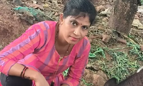 Bengaluru: नाबालिग स्कूल छोड़ने वालों ने महिला की हत्या की; बेटी की भूमिका संदिग्ध Bengaluru: नाबालिग स्कूल छोड़ने वालों ने महिला की हत्या की; बेटी की भूमिका संदिग्ध