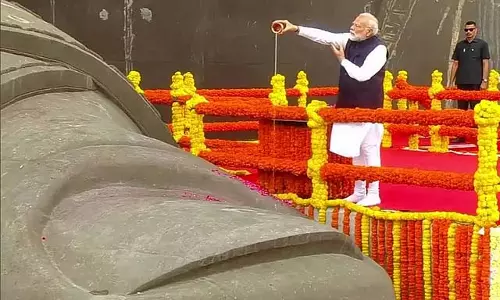 मैन ऑफ स्टील सरदार वल्लभभाई पटेल जयंती: पीएम मोदी ने गुजरात में एकता की मूर्ति को श्रद्धांजलि दी मैन ऑफ स्टील सरदार वल्लभभाई पटेल जयंती: पीएम मोदी ने गुजरात में एकता की मूर्ति को श्रद्धांजलि दी