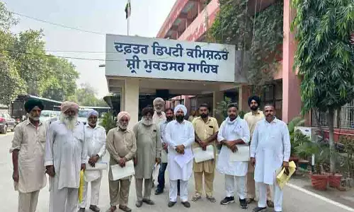 Muktsar के किसानों ने जलभराव की चिंता के चलते 2,300 करोड़ रुपये की मालवा नहर परियोजना का विरोध किया Muktsar के किसानों ने जलभराव की चिंता के चलते 2,300 करोड़ रुपये की मालवा नहर परियोजना का विरोध किया