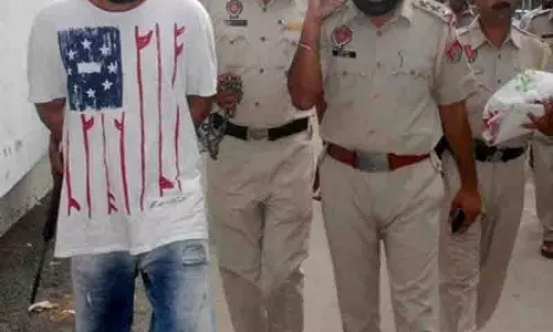 गैंगस्टर भगवानपुरिया ने जान को खतरा बताते हुए HC का रुख किया गैंगस्टर भगवानपुरिया ने जान को खतरा बताते हुए HC का रुख किया