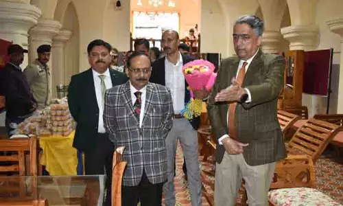 Himachal: जेल के कैदियों ने विशेष प्रदर्शनी में शिल्पकला का प्रदर्शन किया
