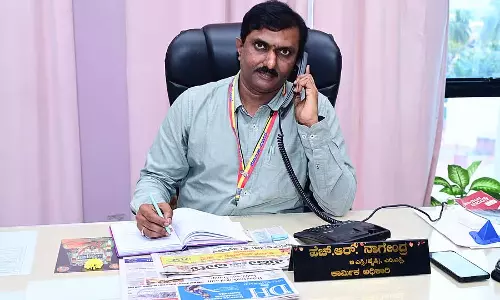 लेबर कार्ड के साथ सुविधा की गारंटी: H.R. Nagendra लेबर कार्ड के साथ सुविधा की गारंटी: H.R. Nagendra