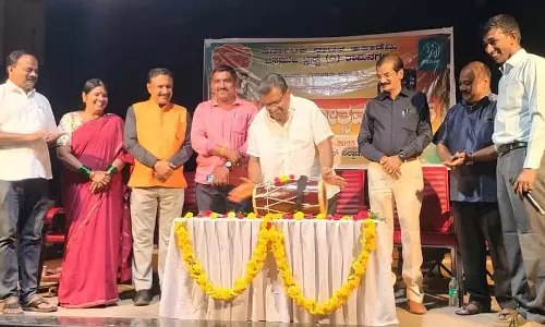 थिएटर में समाज को बदलने की शक्ति है: K. Seshadri Shashi थिएटर में समाज को बदलने की शक्ति है: K. Seshadri Shashi