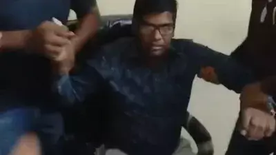 Lucknow: एंटी करप्शन टीम का छापा, घूसखोर अधिकारी गिरफ्तार Lucknow: एंटी करप्शन टीम का छापा, घूसखोर अधिकारी गिरफ्तार