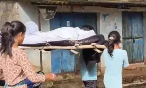 Lanjigarh सामाजिक बहिष्कार से मृतकों को सम्मान नहीं मिल पाता Lanjigarh सामाजिक बहिष्कार से मृतकों को सम्मान नहीं मिल पाता