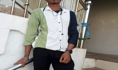 स्पंज आयरन फैक्ट्री में बड़ा हादसा, 40 फीट ऊंचाई से गिरा क्रेन ऑपरेटर, मौके पर मौत स्पंज आयरन फैक्ट्री में बड़ा हादसा, 40 फीट ऊंचाई से गिरा क्रेन ऑपरेटर, मौके पर मौत