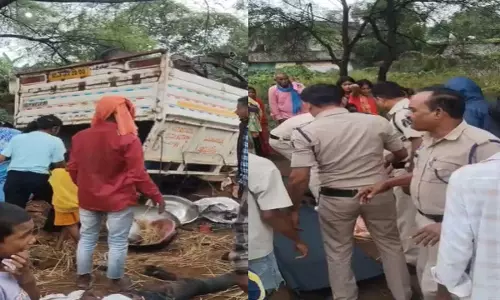 CG BREAKING: श्रद्धालुओं से भरी पिकअप पलटी, एक की मौत, 17 घायल CG BREAKING: श्रद्धालुओं से भरी पिकअप पलटी, एक की मौत, 17 घायल