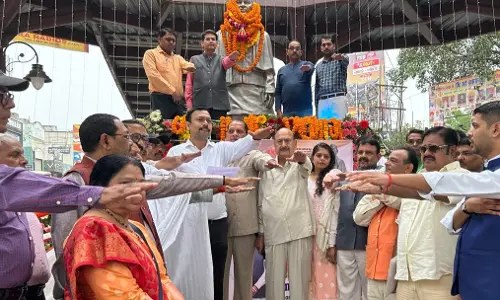 Bareilly: एकता दिवस पर कुर्मी महासभा ने किया पटेल का सम्मान Bareilly: एकता दिवस पर कुर्मी महासभा ने किया पटेल का सम्मान