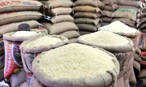Kerala : ब्लैक मार्केट में बेचने के लिए रखे गए राशन के चावल और गेहूं जब्त
