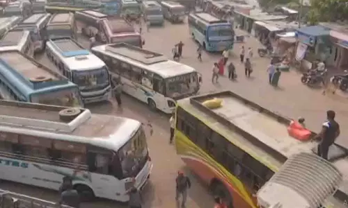 Odisha में बस मालिकों के लिए चेतावनी: तीन महीने में फायर सुरक्षा पूरी करें