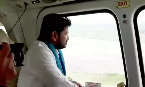 Telangana : सीएम रेवंत ने चक्रवात प्रभावित इलाकों का हवाई सर्वेक्षण किया