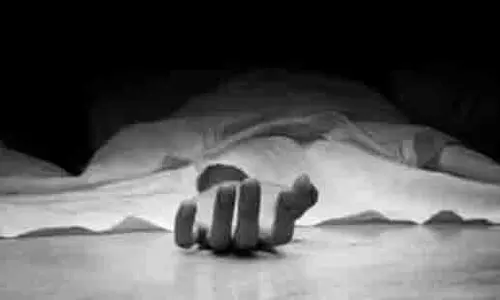 Rajasthan के भरतपुर में मेडिकल छात्र ने आत्महत्या कर ली Rajasthan के भरतपुर में मेडिकल छात्र ने आत्महत्या कर ली