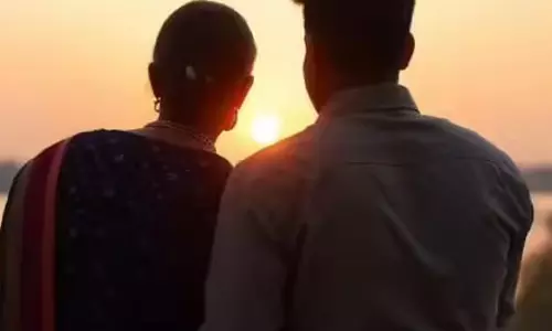 आत्महत्या नहीं मर्डर था...पुलिस को उलझाने की कोशिश, नाबालिग बेटी निकली आरोपी आत्महत्या नहीं मर्डर था...पुलिस को उलझाने की कोशिश, नाबालिग बेटी निकली आरोपी
