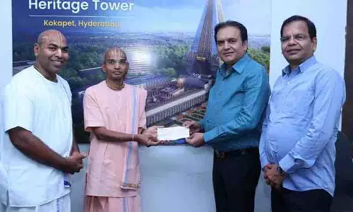 Narasimha क्लॉथ एम्पोरियम ने हरे कृष्ण हेरिटेज टॉवर को 50 लाख रुपये दान किए
