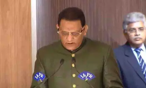 मोहम्मद अज़हरुद्दीन ने Telangana कैबिनेट में मंत्री पद की शपथ ली
