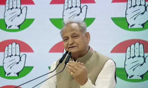 एनडीए पर अशोक गहलोत का तंज एनडीए पर अशोक गहलोत का तंज