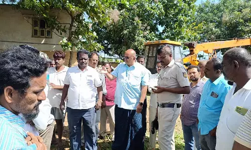 Munirabad : किसानों ने नहर पर हुए अतिक्रमण को हटाने की मांग की