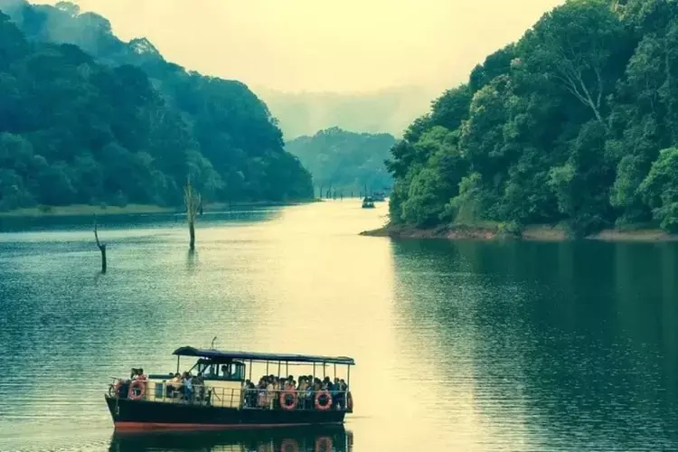 Kerala का जन्म कब हुआ पिरवी दिवस के पीछे की रोचक कहानी Kerala का जन्म कब हुआ पिरवी दिवस के पीछे की रोचक कहानी