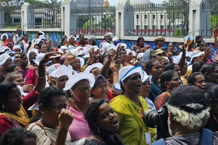 Kerala में आशा कार्यकर्ताओं ने 265 दिनों का विरोध प्रदर्शन समाप्त किया